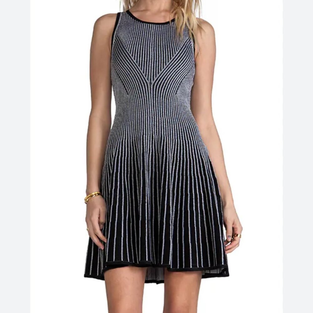 Milly Knit Two-Toned Ribbed Stretch‎ Dress Black White Sleeveless Classic L